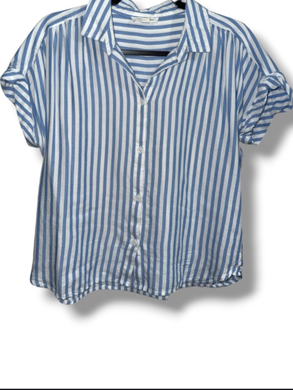 Beachlunchlounge Women’s Blue White Vertical Stripes Button Down Shirt Nautical